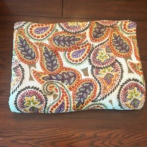 S.L. Home Fashions Throw Blanket
